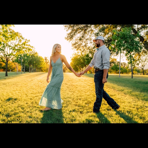 VICI fathoms below metallic dress! - Picture 3 of 3